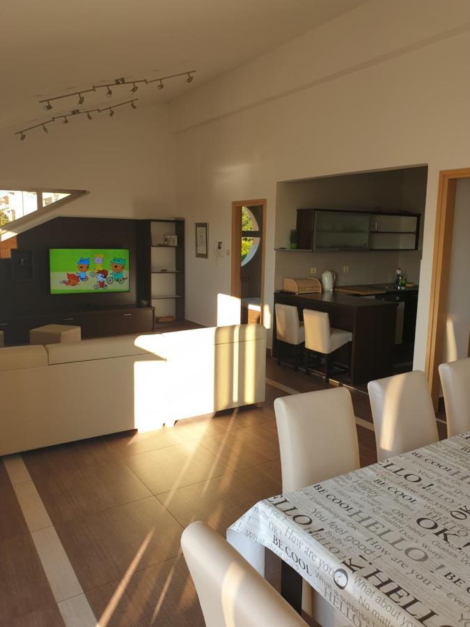 Apartments Seafront Villa Pula Exterior foto
