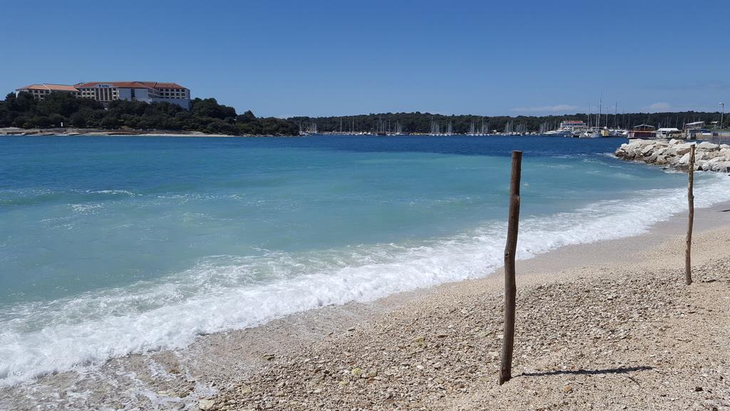 Apartments Seafront Villa Pula Exterior foto